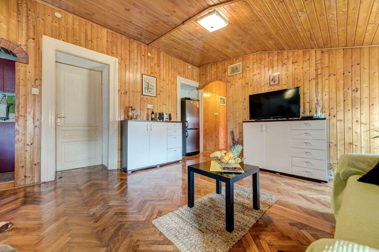 D&L Apartment In Center Pula Exterior foto